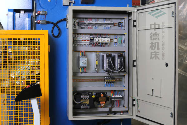 ZDPK-10032采用法國進口施耐德元氣件,穩(wěn)定耐用壽命長 ZDPK-10032采用法國進口施耐德元氣件,穩(wěn)定耐用壽命長